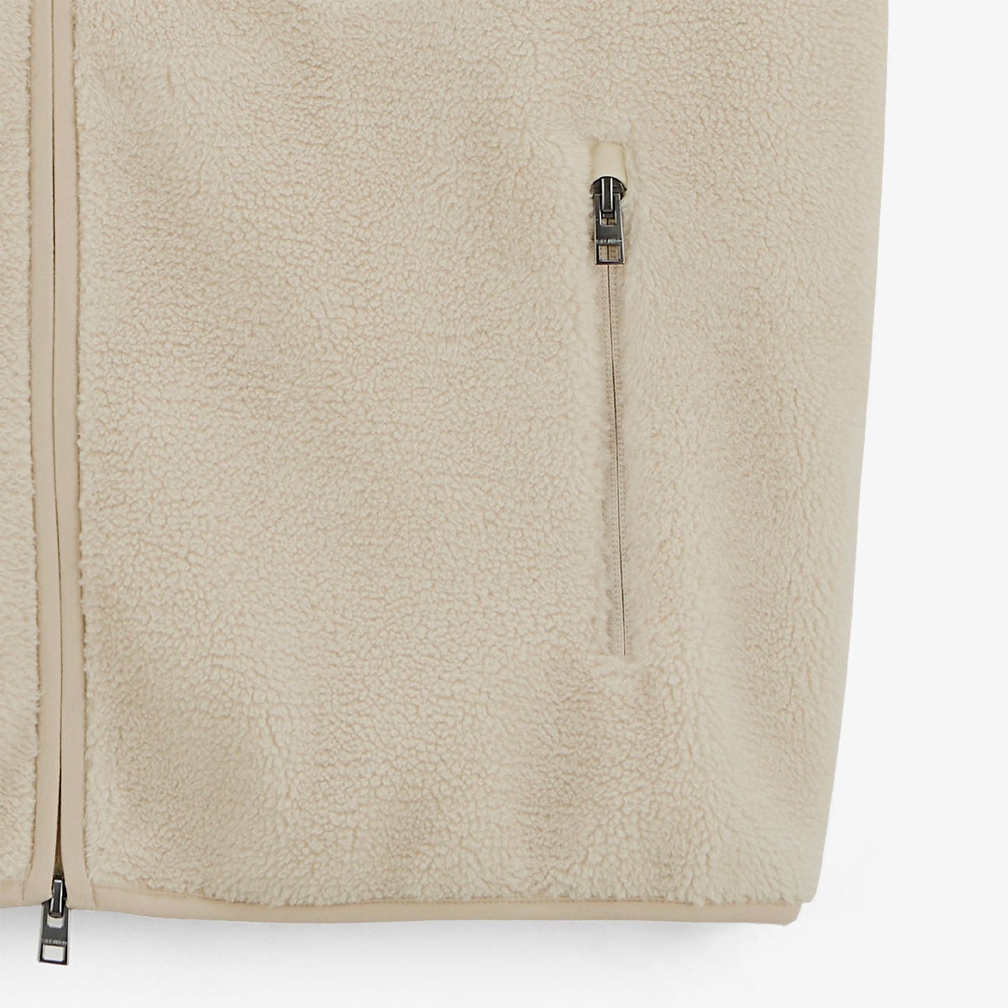 Ivory white sleeveless fleece jacket Montreal
