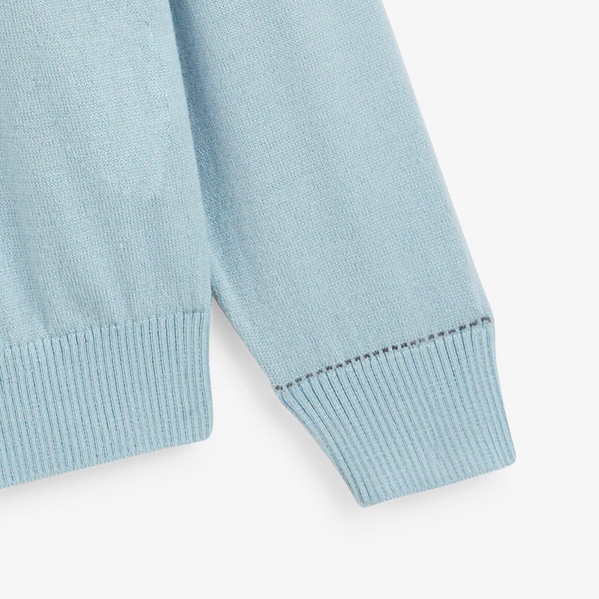 Pull Mao essentiel col rond bleu brise