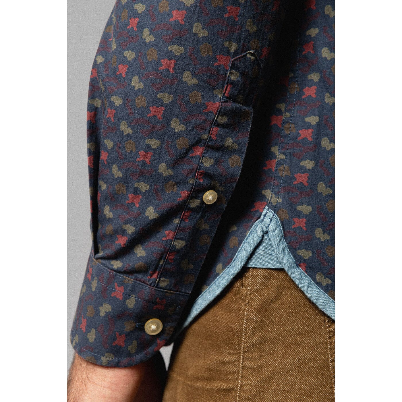 Long-Sleeved Poplin Shirt with Camouflage Pattern