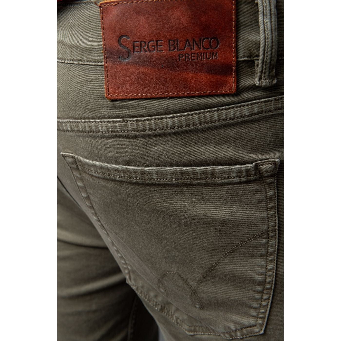 Brístí míleata 325