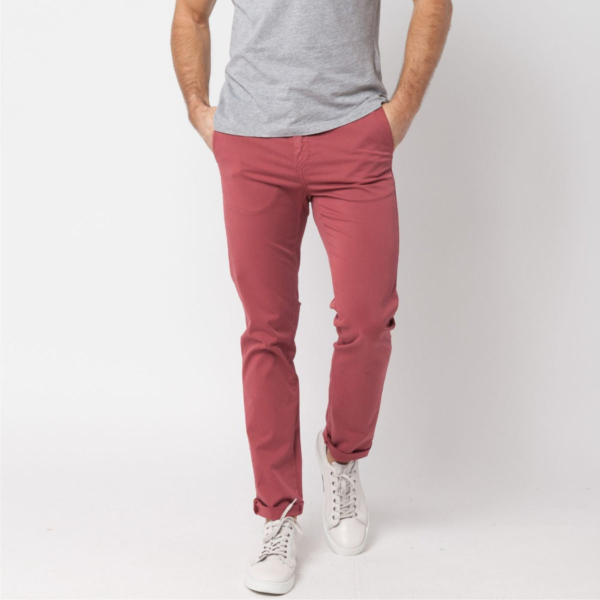 Chino 702 rouge bordeaux