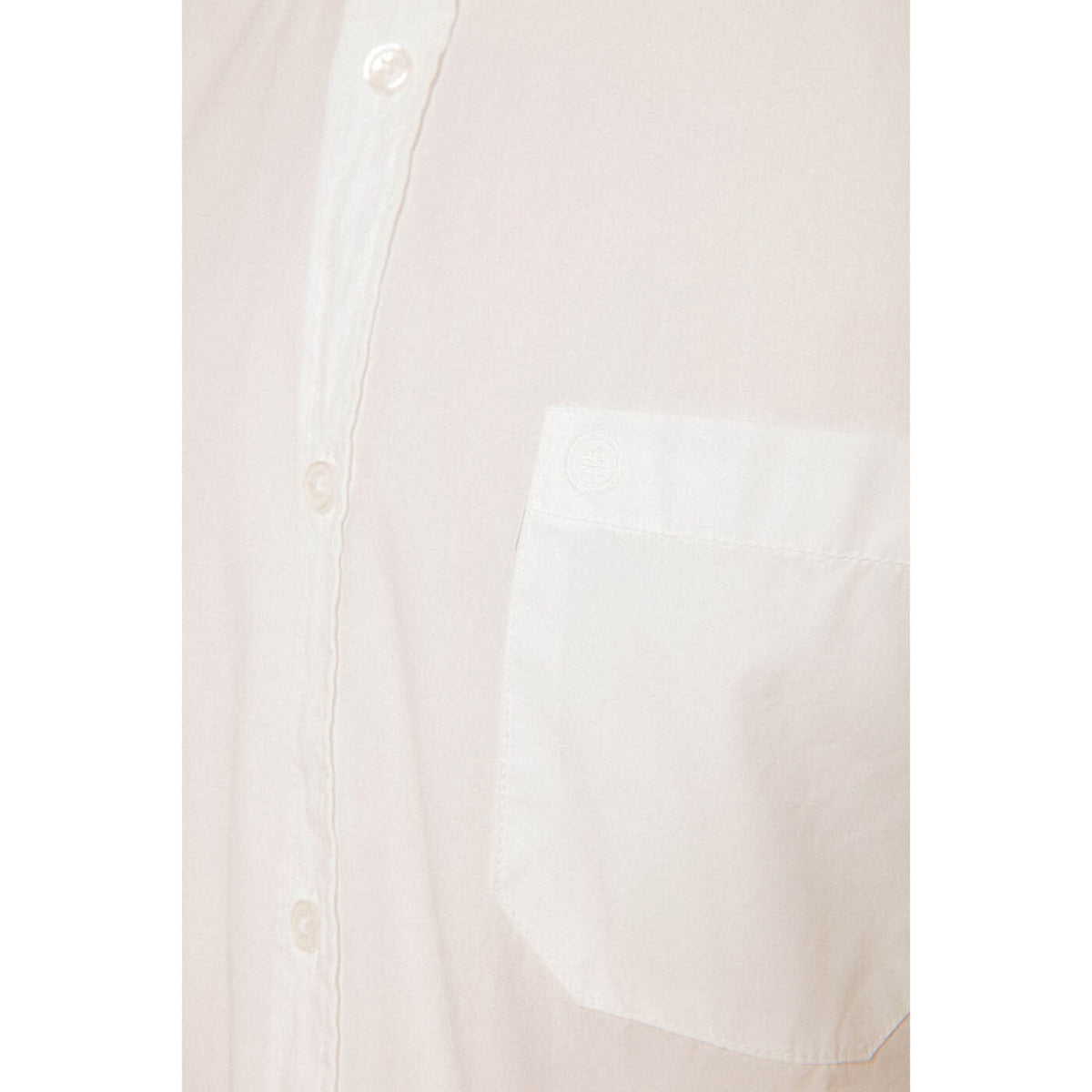 Chemise unie blanche à manches courtes