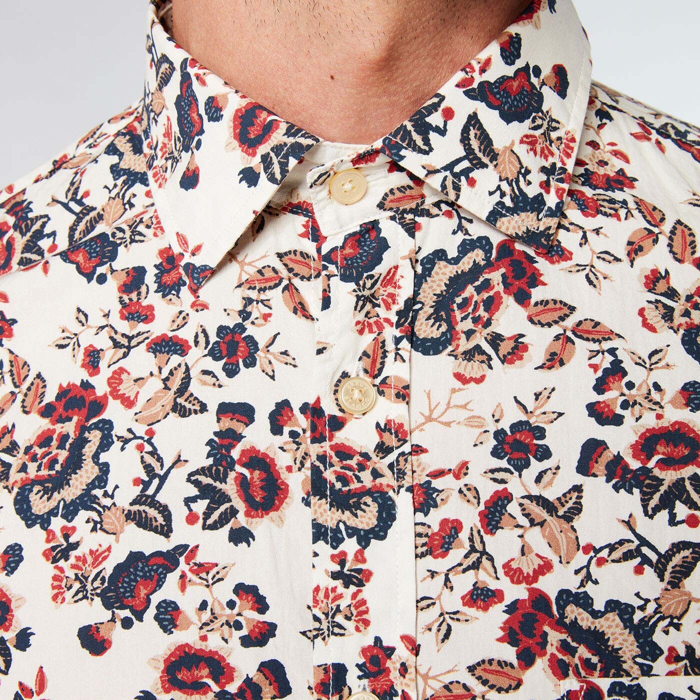 Chemise homme à fleurs coupe ajustée