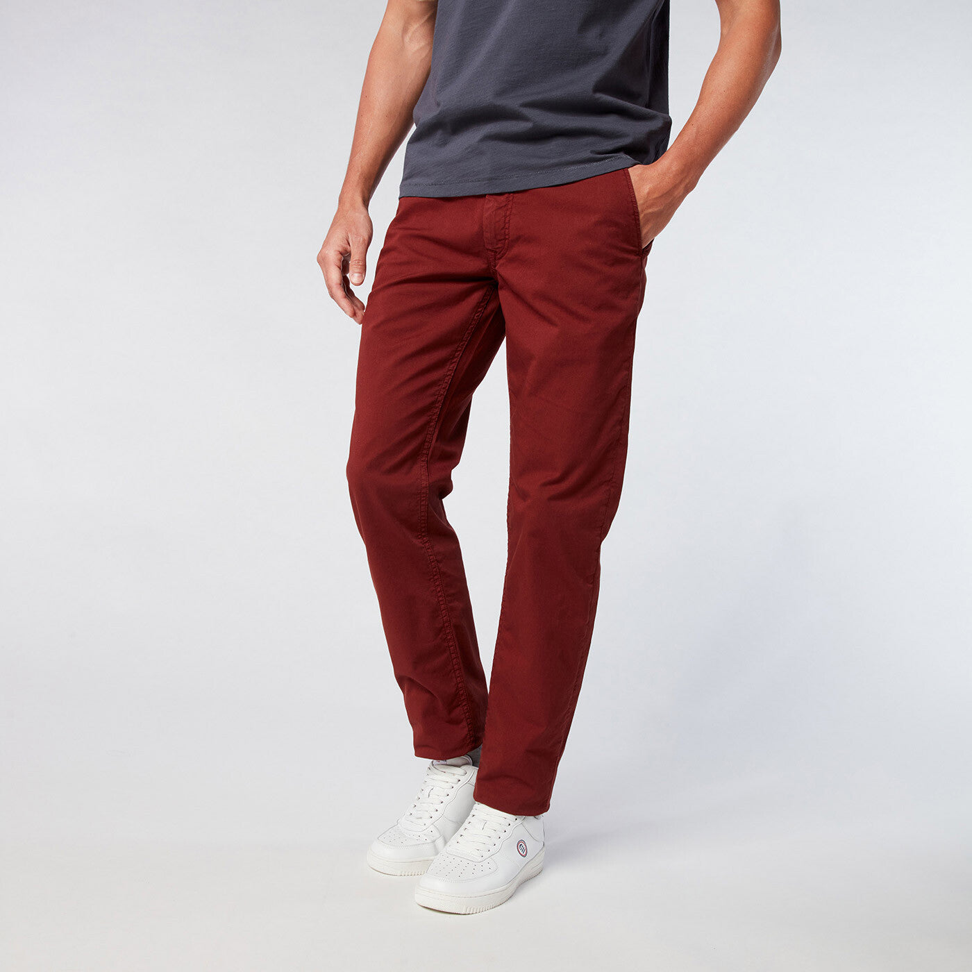 Chino 702 coupe confort brick