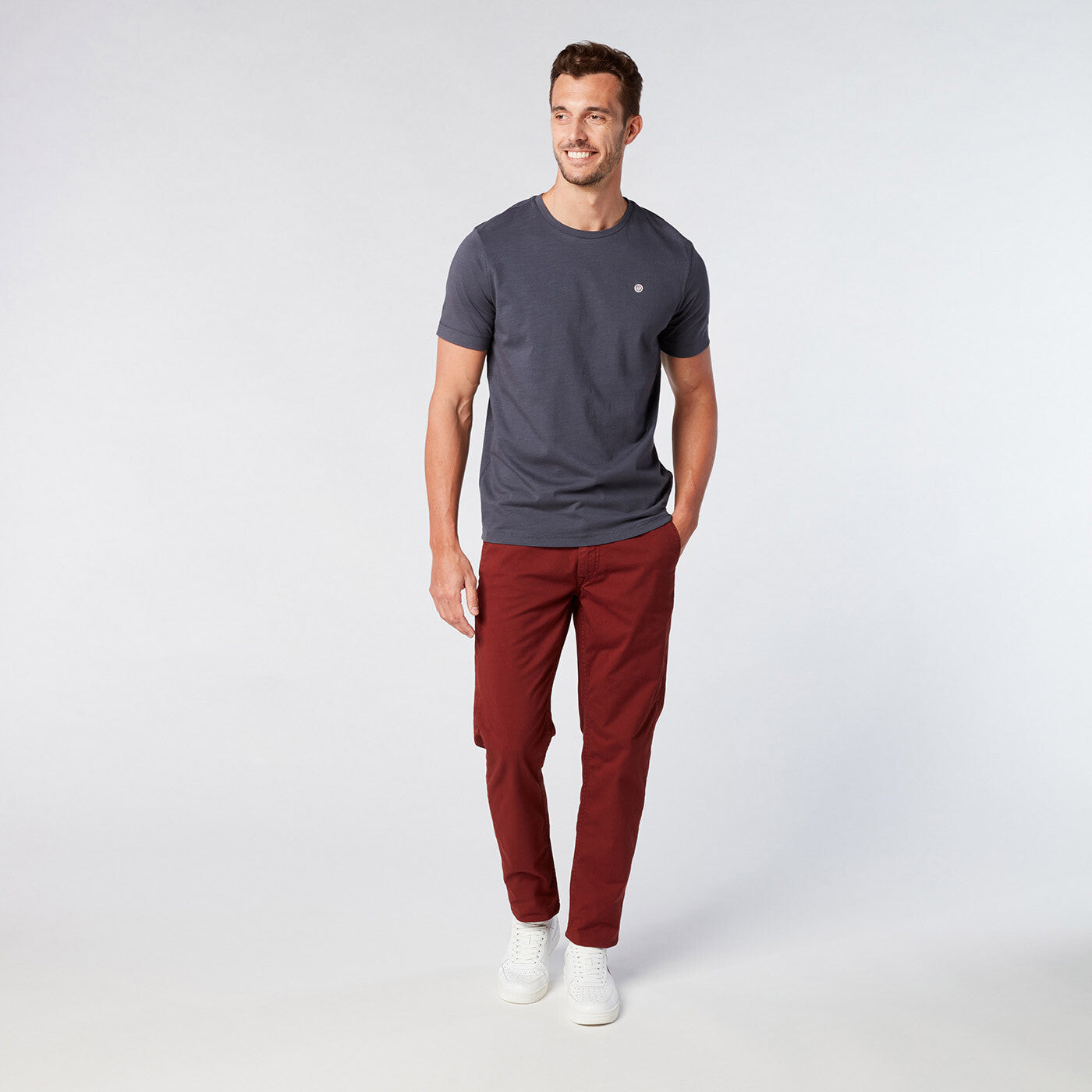 Chino 702 coupe confort brick