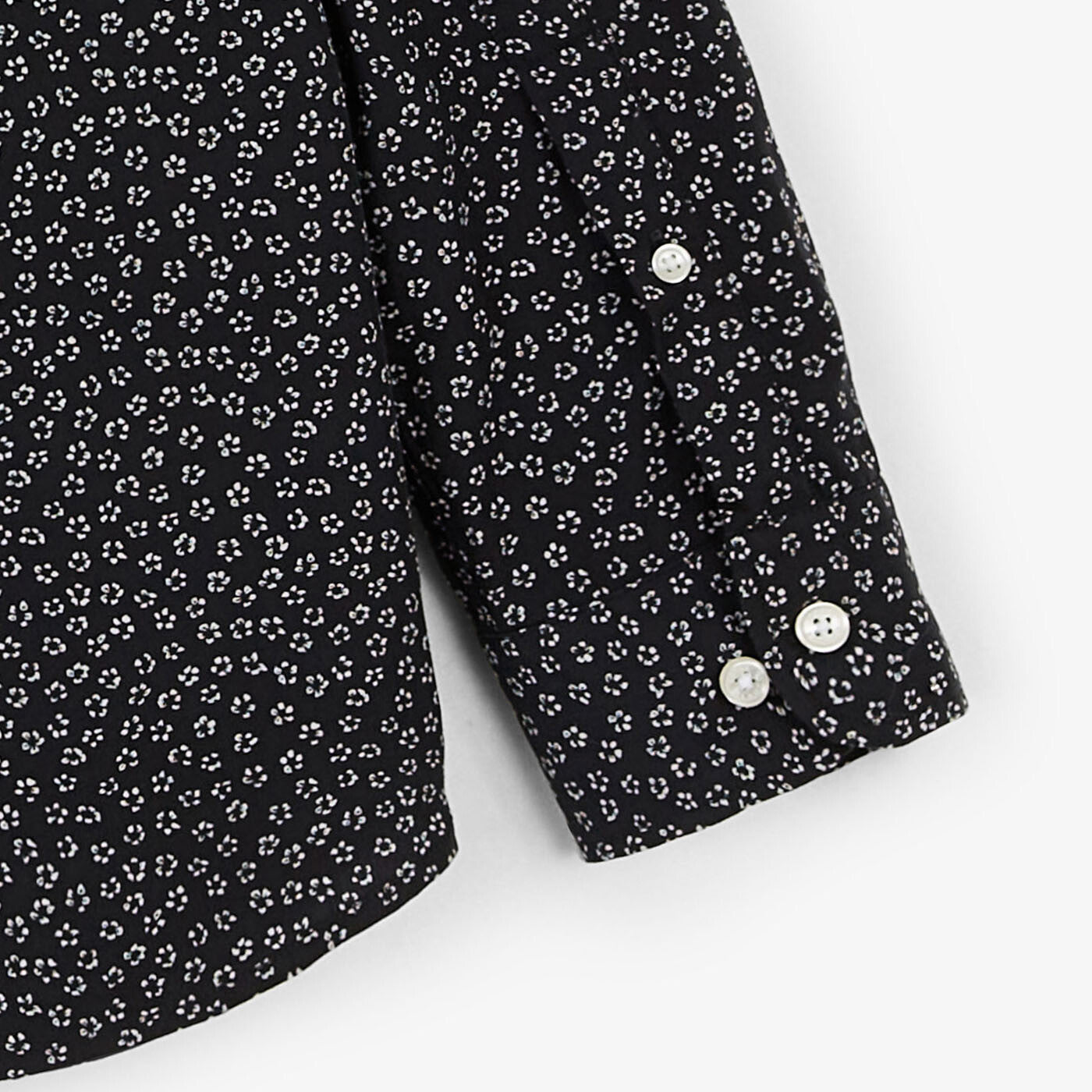 Chemise homme imprimée estampes fleurs noir coupe ajustée