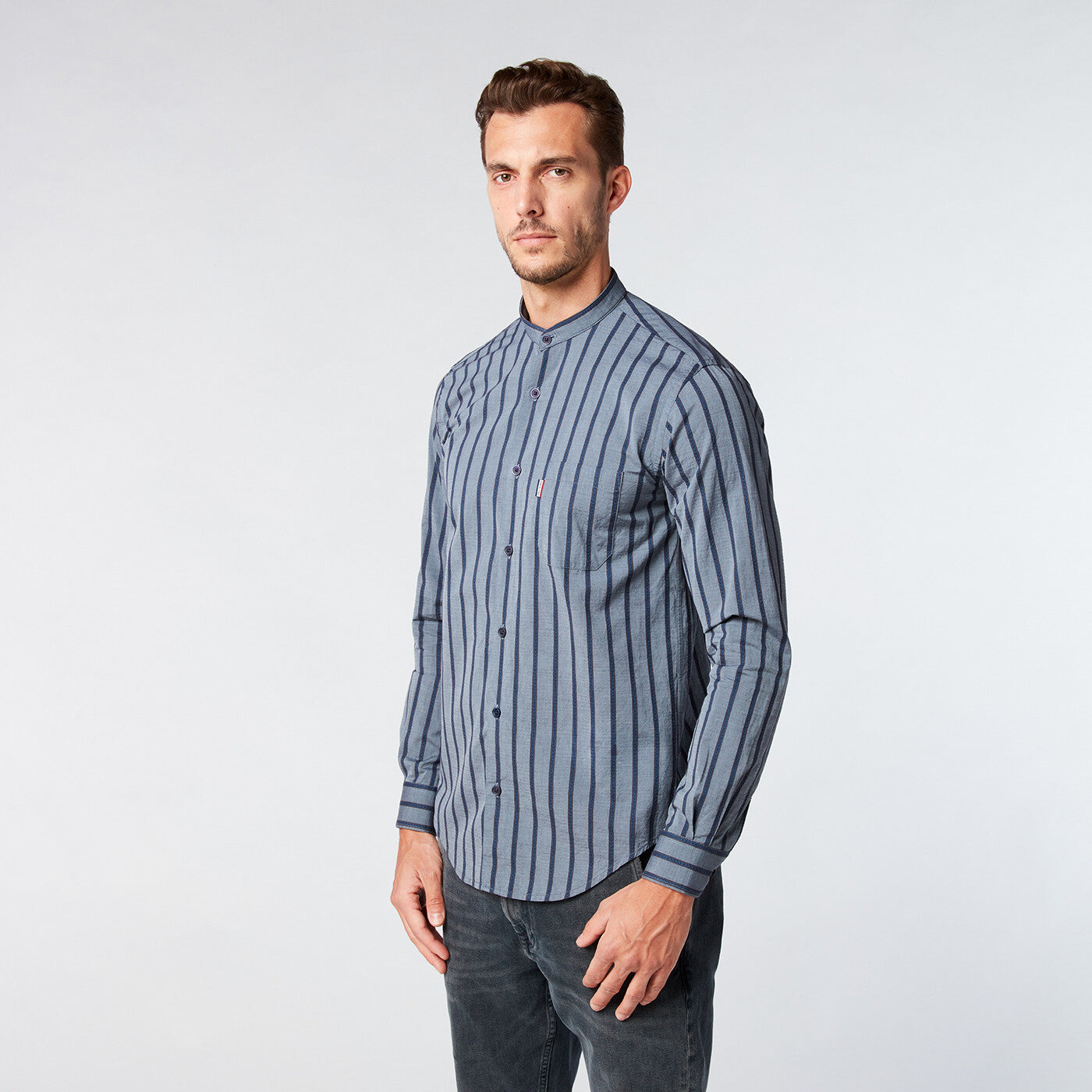 Chemise homme à rayures bleu coupe ajustée