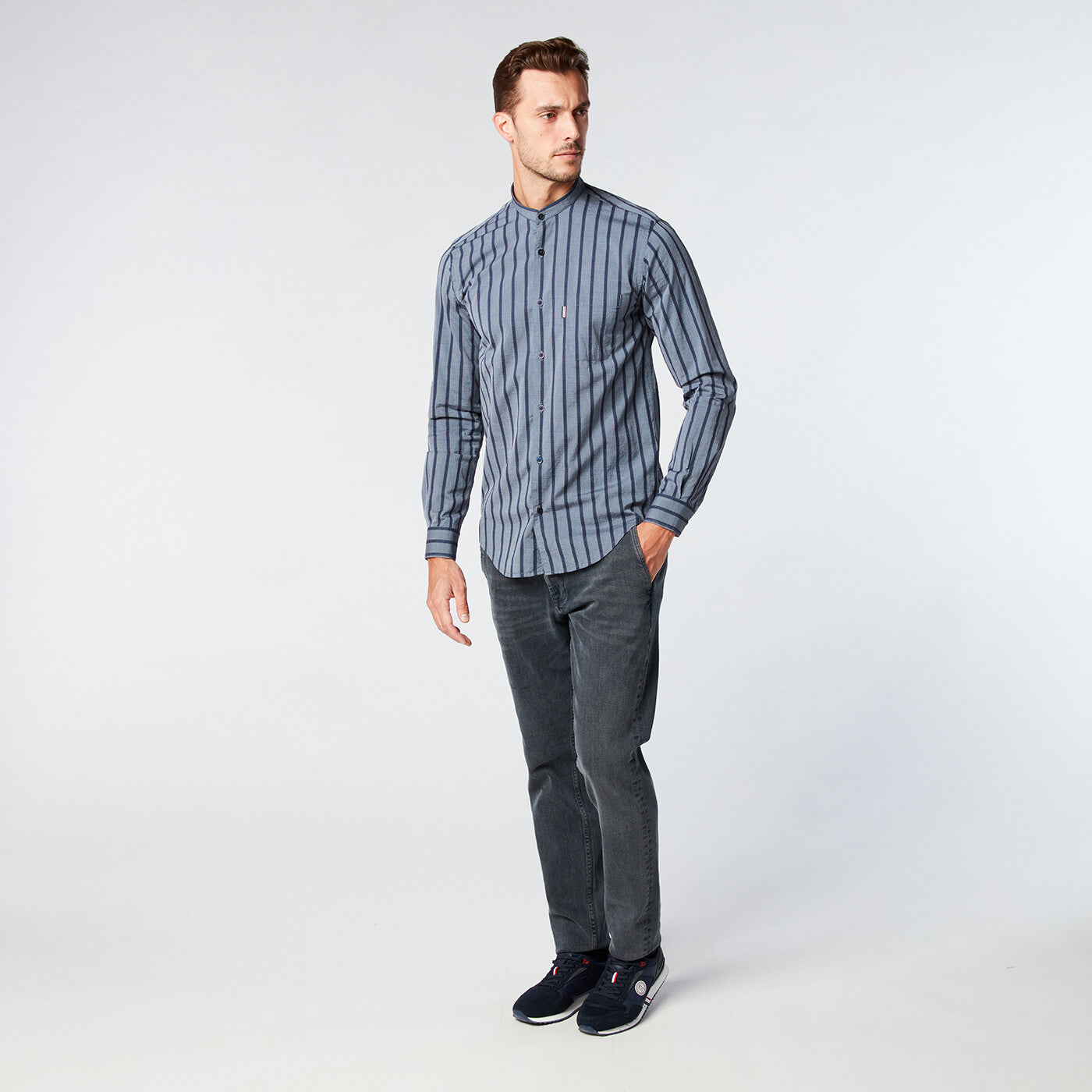 Chemise homme à rayures bleu coupe ajustée