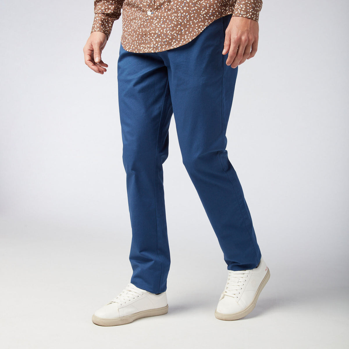 Pantalon chino homme coupe tapered 727 bleu indigo