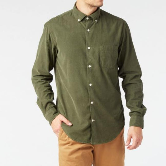 Chemise homme en velours vert coupe ajustée