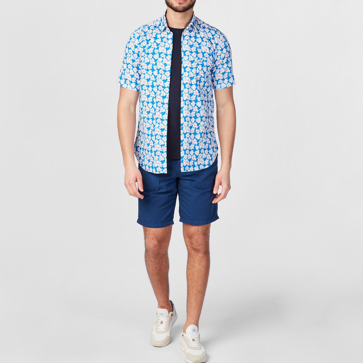 Chemise manches courtes bleue avec imprimé floral