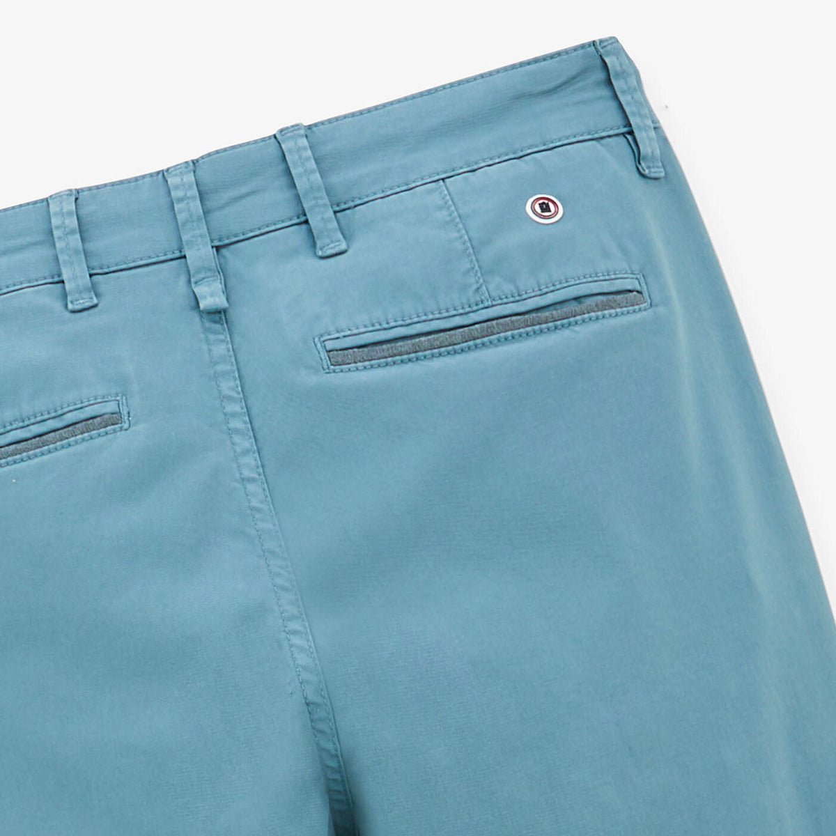 Chino 702 coupe confort lichen