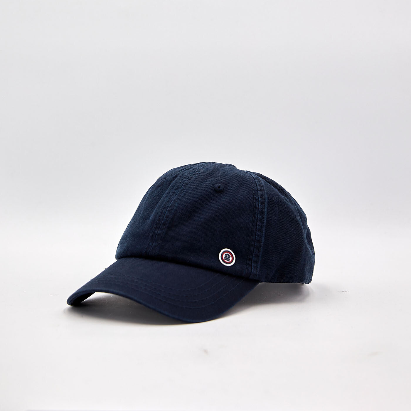 Casquette en coton bleu foncé