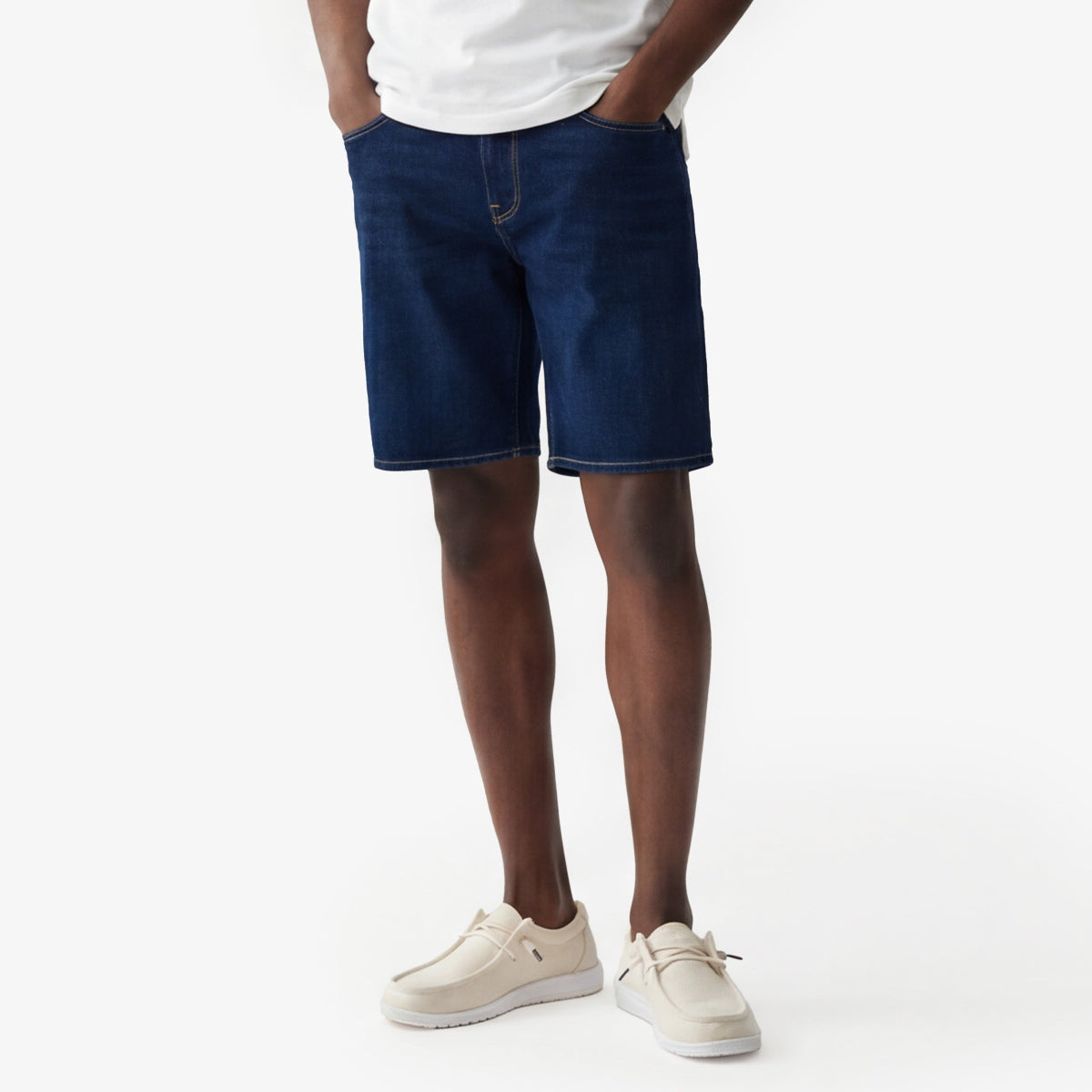 Bermuda 331 in taps toelopende stretchdenim in raw blue