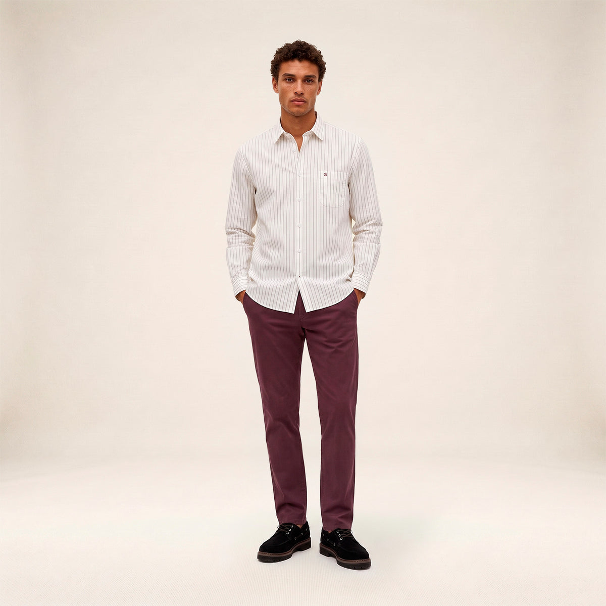 Pantalon coupe confort coton stretch rouge 702