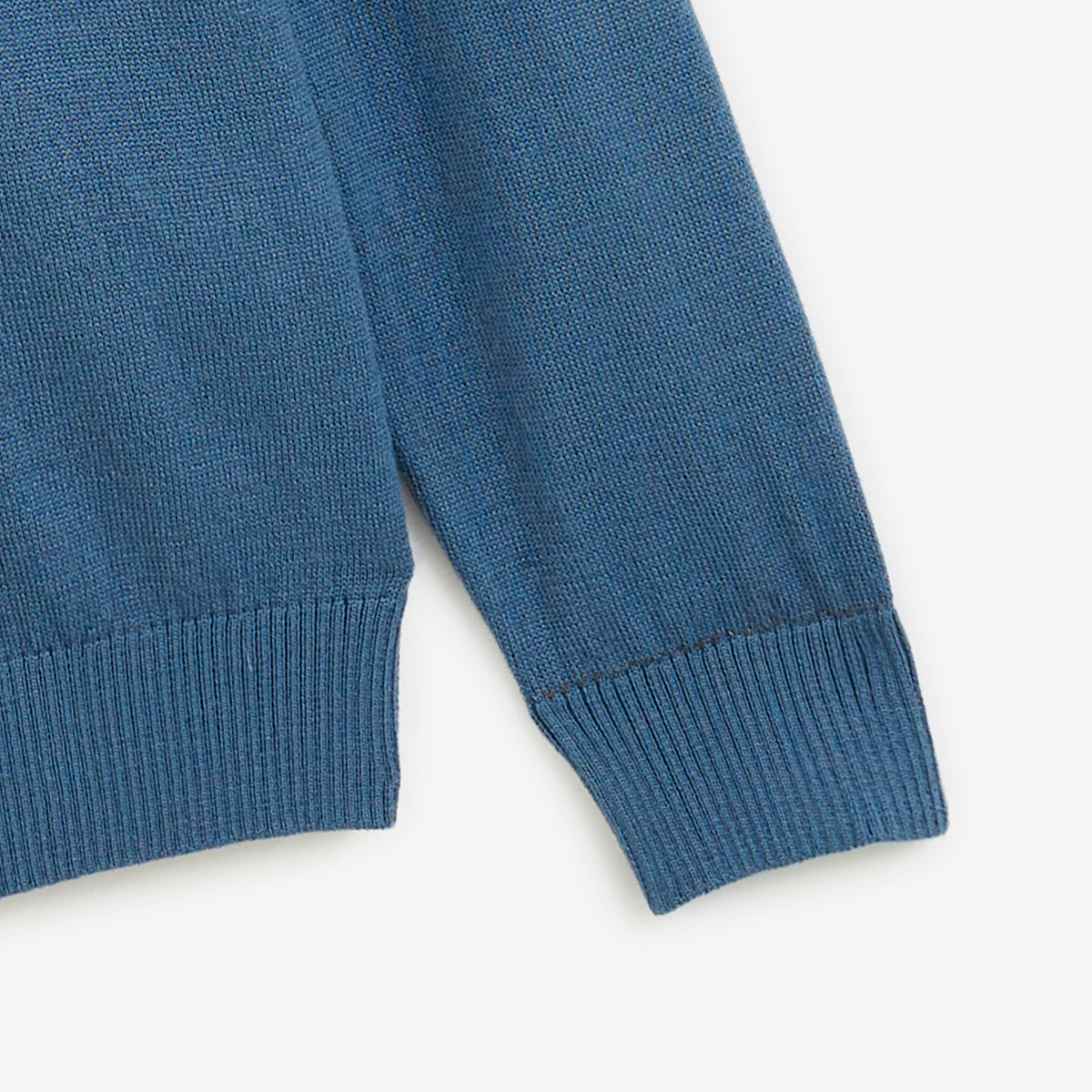 Pull Mao essentiel col rond bleu lupin