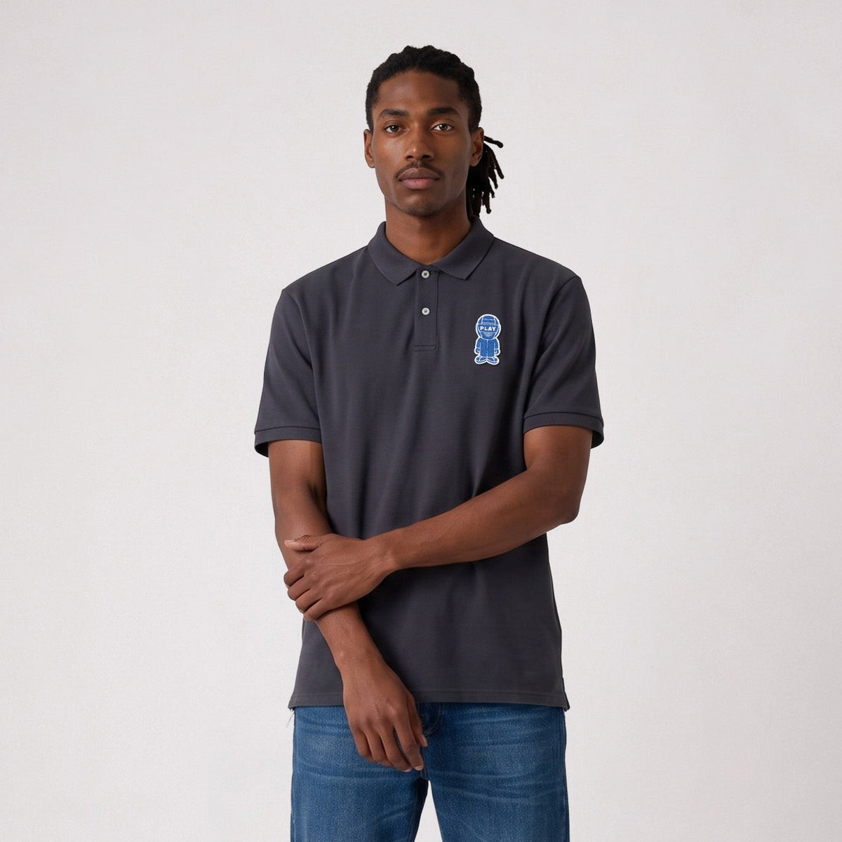 Polo piqué manches courtes badge bouclette Pilote gris asphalte SBPLAY