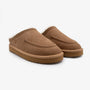 Paire de chaussons mules fourrés Kansas Serge Blanco en suédine camel, vue trois quarts avant