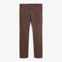 Chino 702 en coton stretch marron, vue de face.