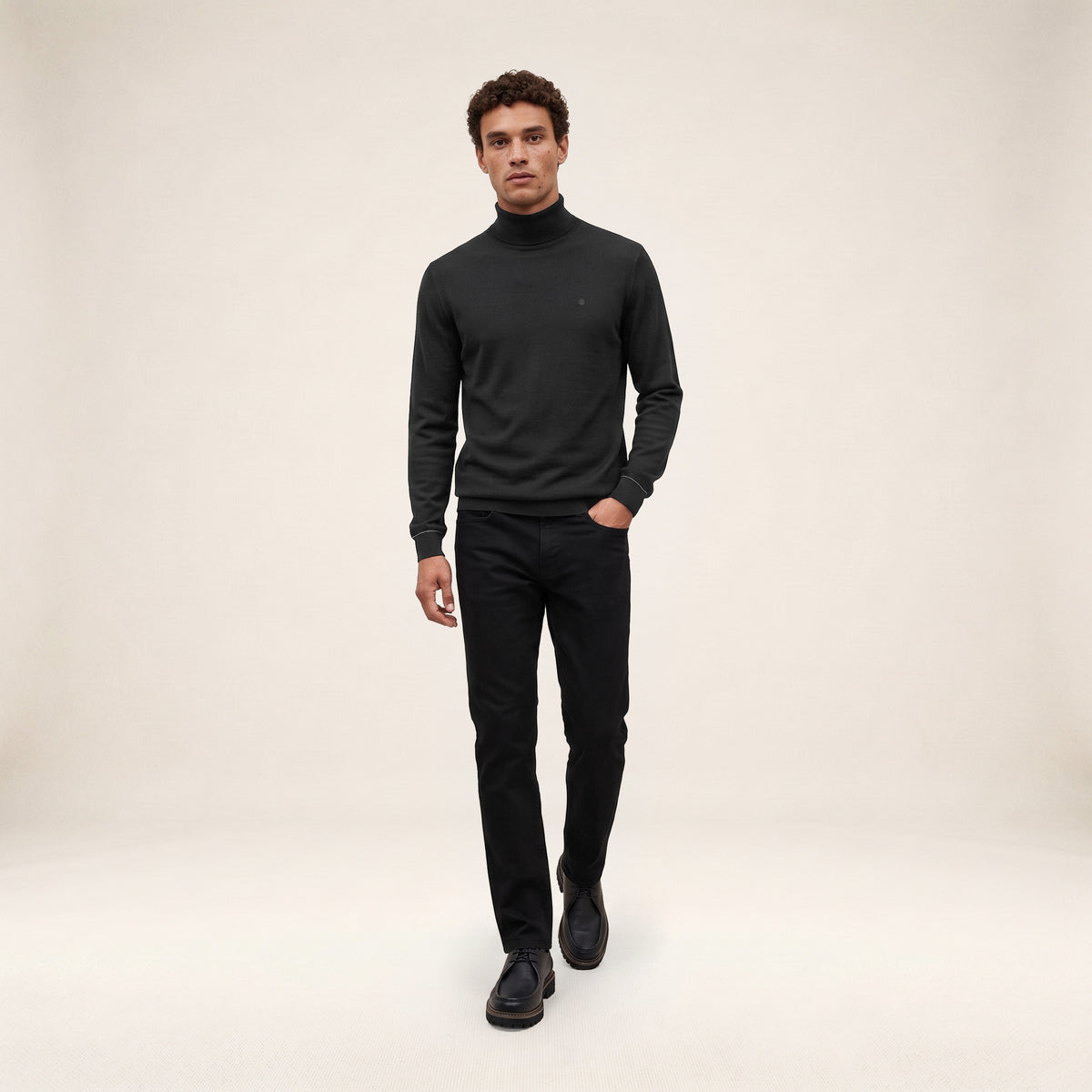 Pull Massia essentiel col montant noir