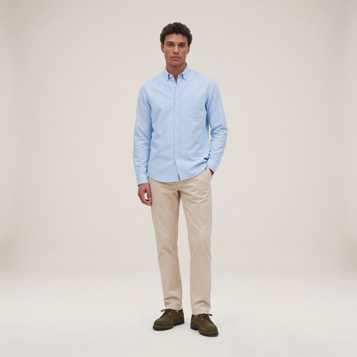 Camisa de manga larga Oxford de algodón azul cielo con correa SB