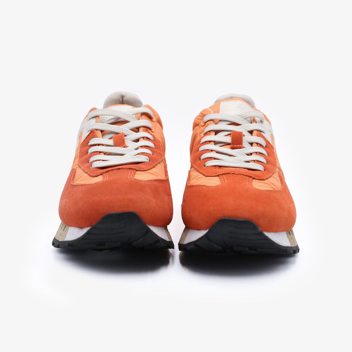 Bróga Sneakers Fireann Nances Oráiste agus Béise ó SERGE BLANCO