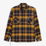 Camicia sopra la giacca a quadri tartan giallo senape SBPLAY, vista frontale.