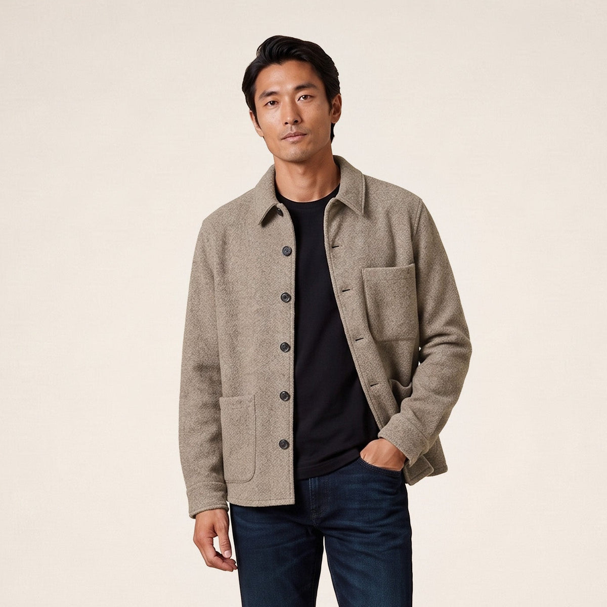 Surchemise Trap texturée portée par un mannequin, vue de face.