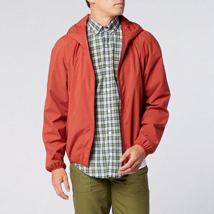 Wasserdichte Windjacke aus Funktionsmaterial