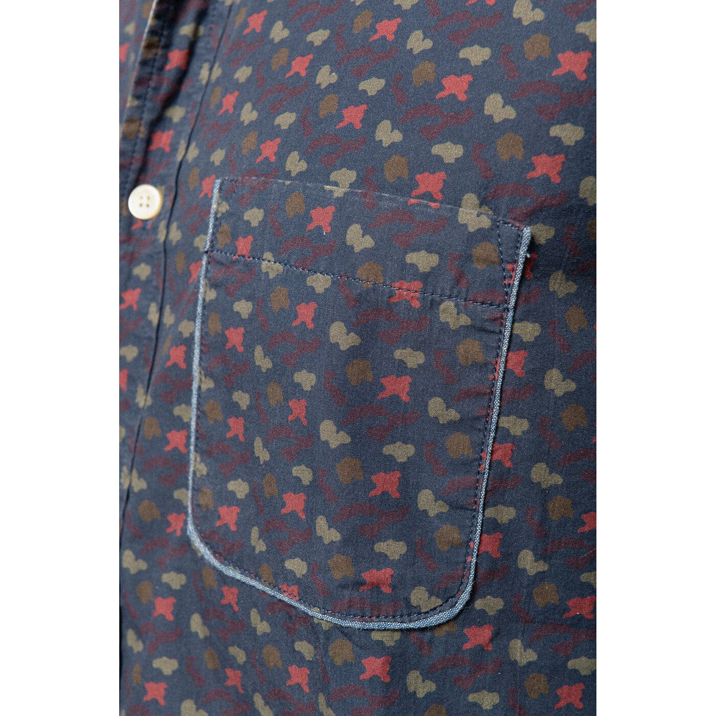 Langärmliges Hemd aus Popeline mit Camouflage-Muster