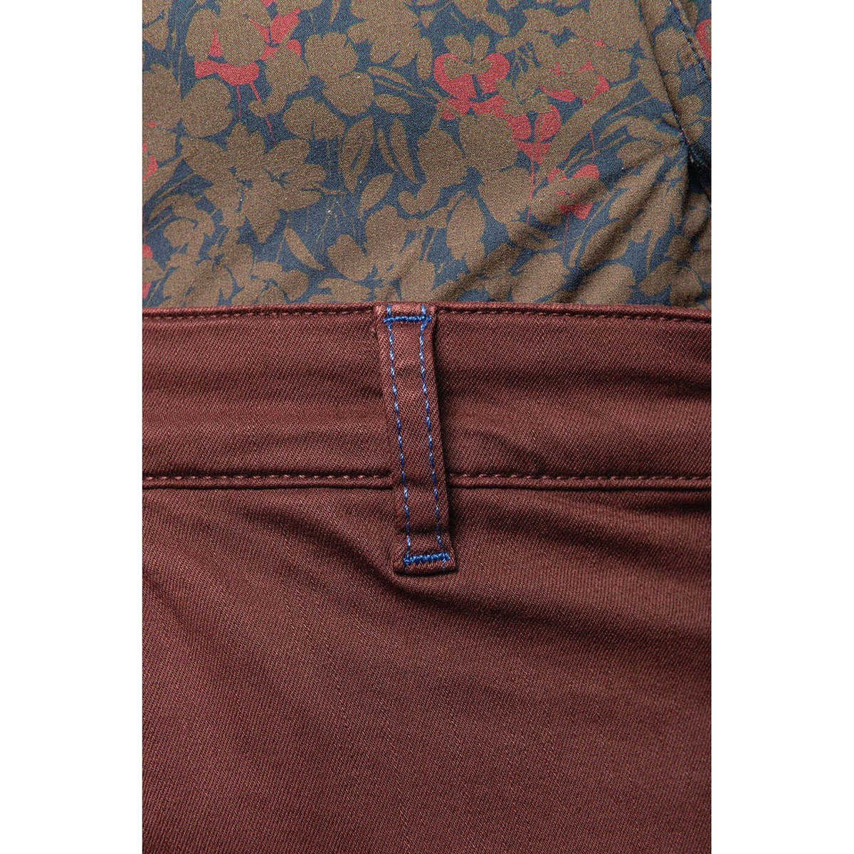 Chino 523 Weite Passform