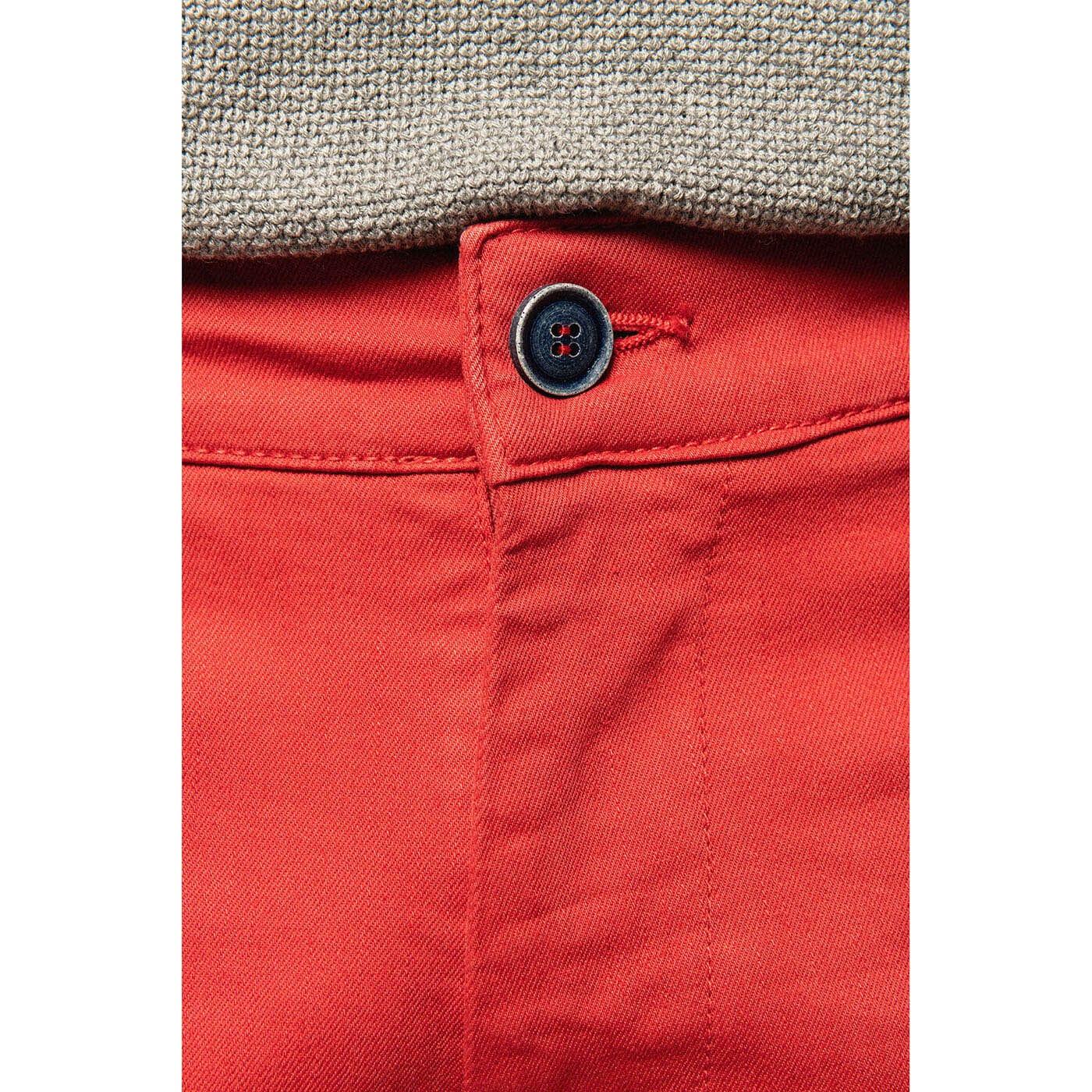 Bermudashorts aus himbeerfarbenem Denim