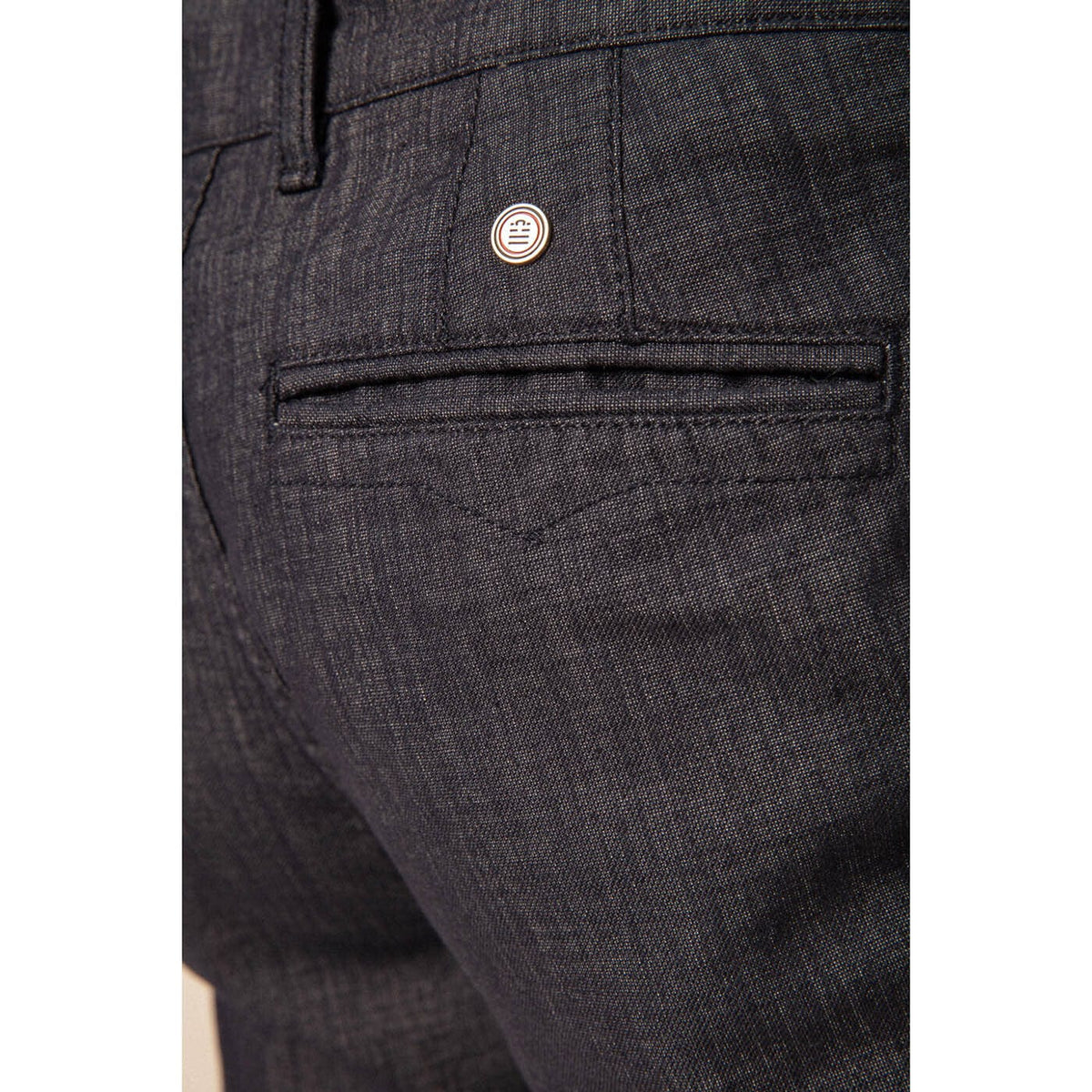 Chino 702 Jeans-Look Bequeme Passform