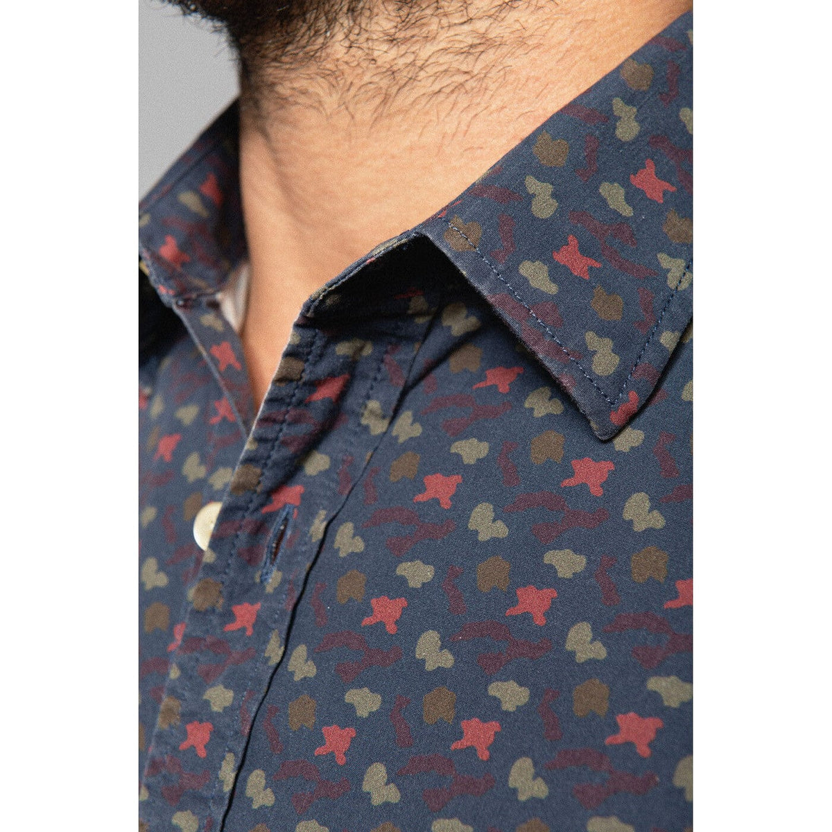 Long-Sleeved Poplin Shirt with Camouflage Pattern