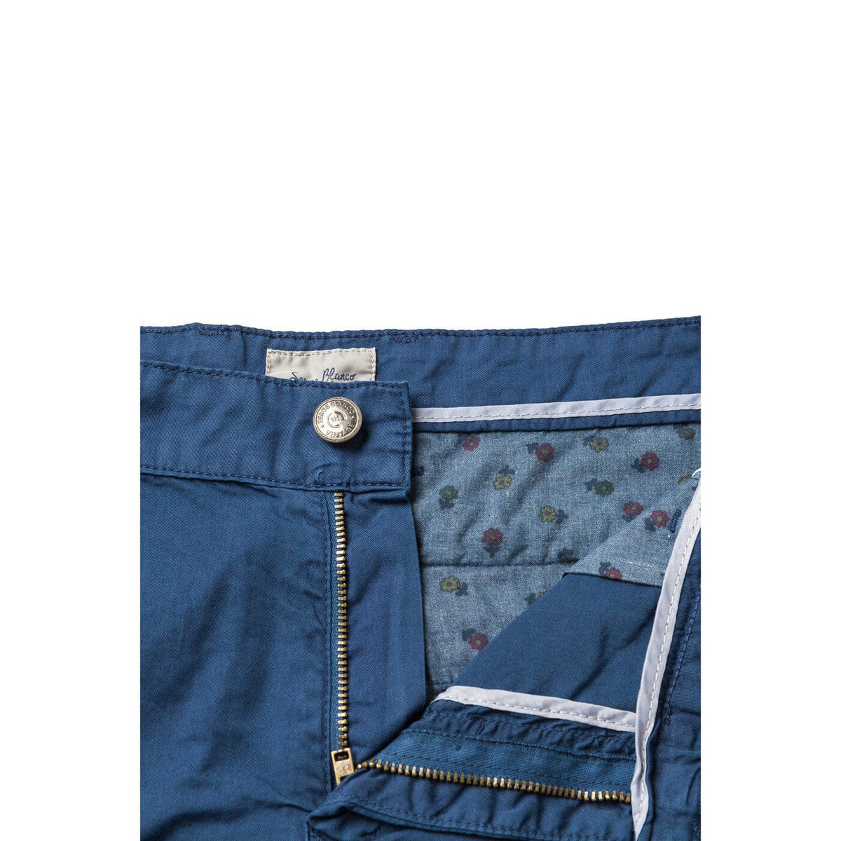 Indigo Bermuda shorts with cargo pockets