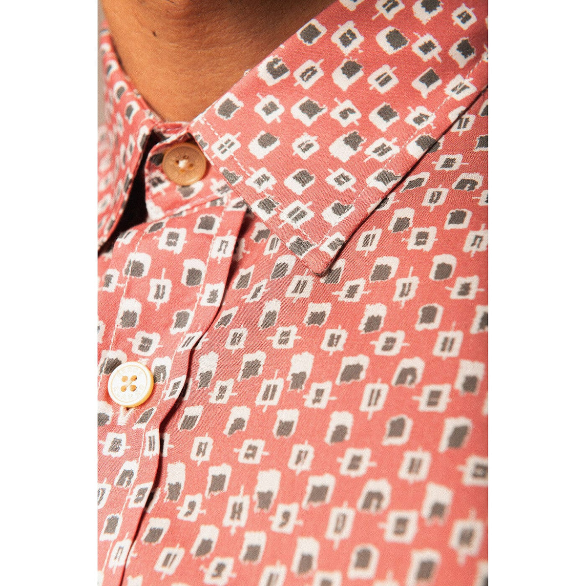 Long Sleeve Poplin Shirt with Contemporary Print