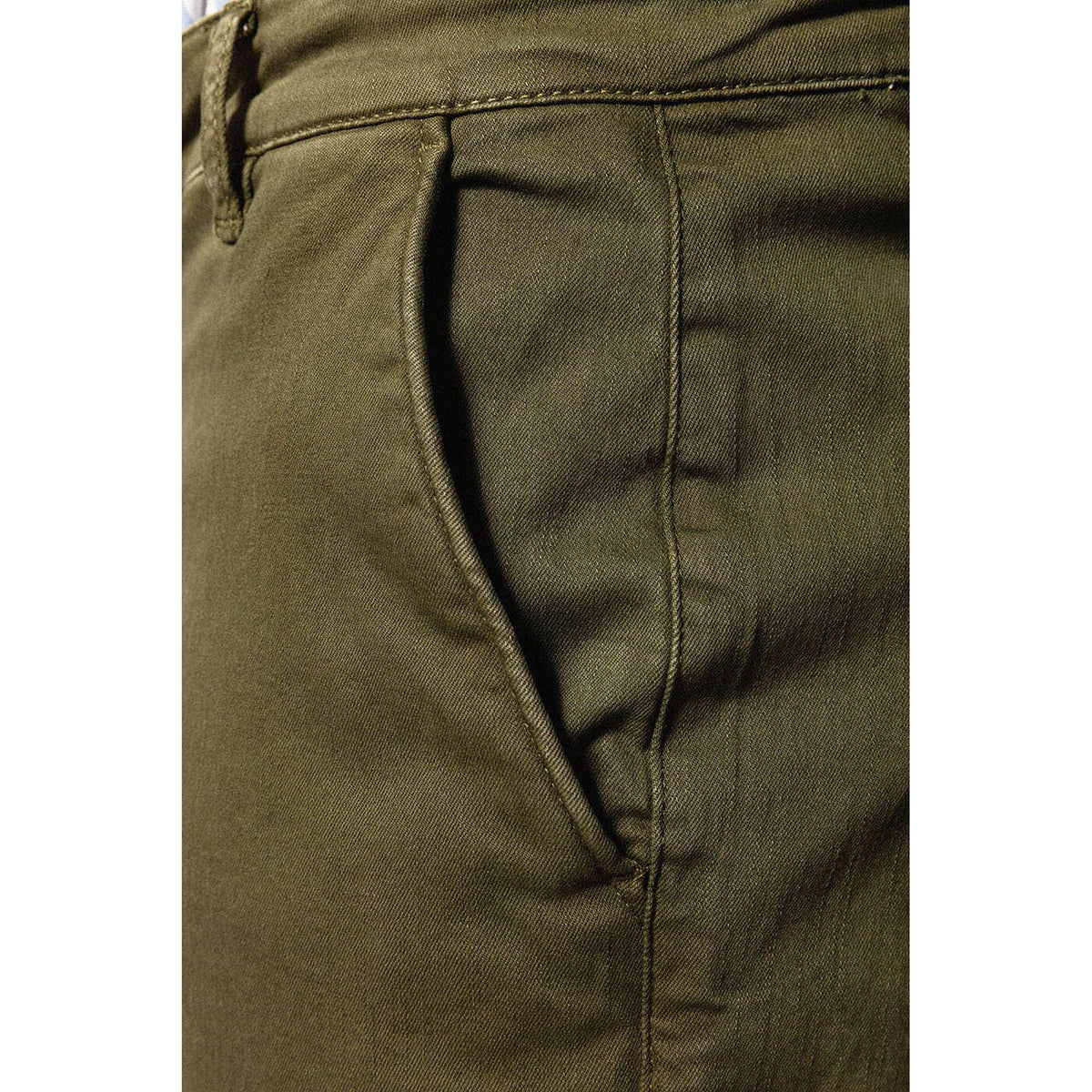 Chino 523 Large Military Fit