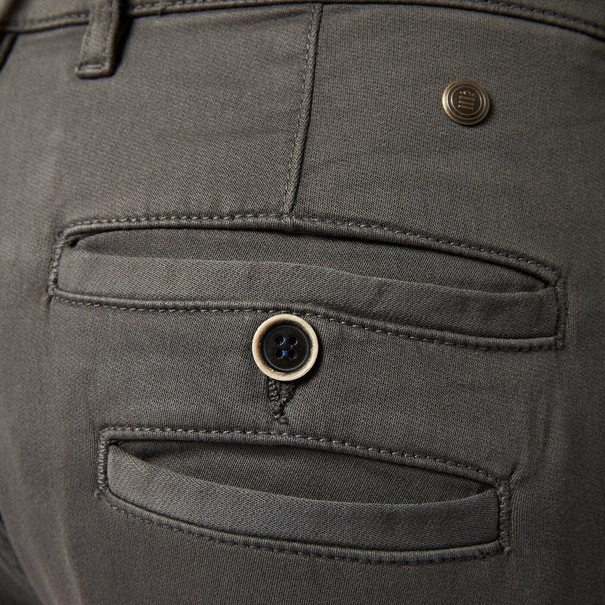 Chino 706 With Charcoal Pocket Detail