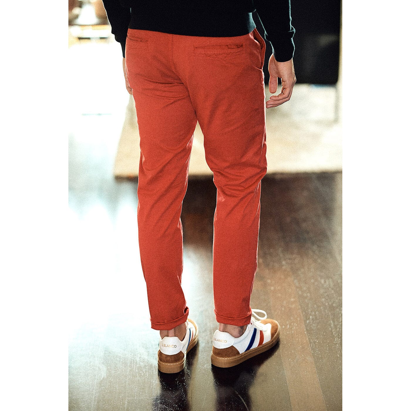 Red Chino 702