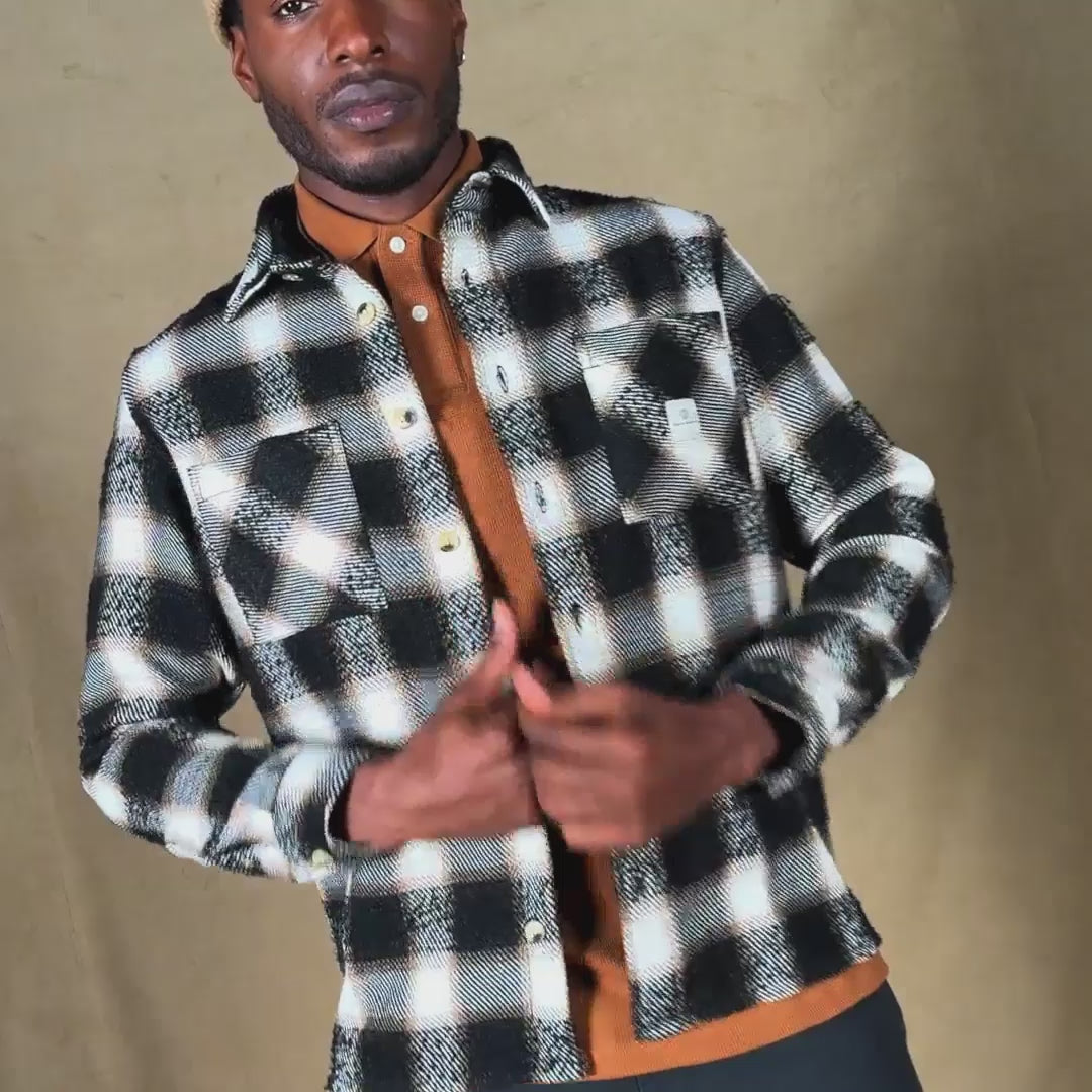 Short-sleeved polo shirt in embossed cotton with hazelnut brown piping Lorca