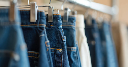 ¿Cómo elegir el corte adecuado de unos vaqueros para hombre según la morfología?