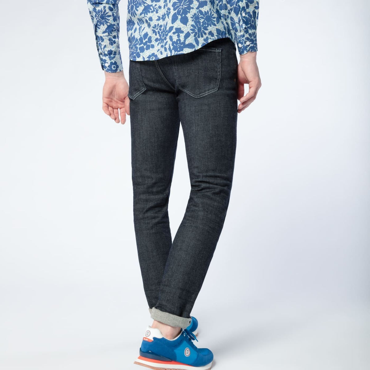 Vaqueros Powertwist Corte 325 Slim Fit