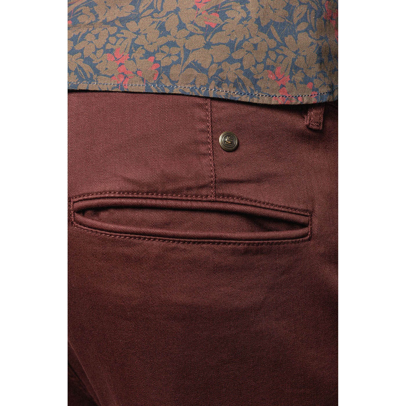 Chino 523 Corte amplio