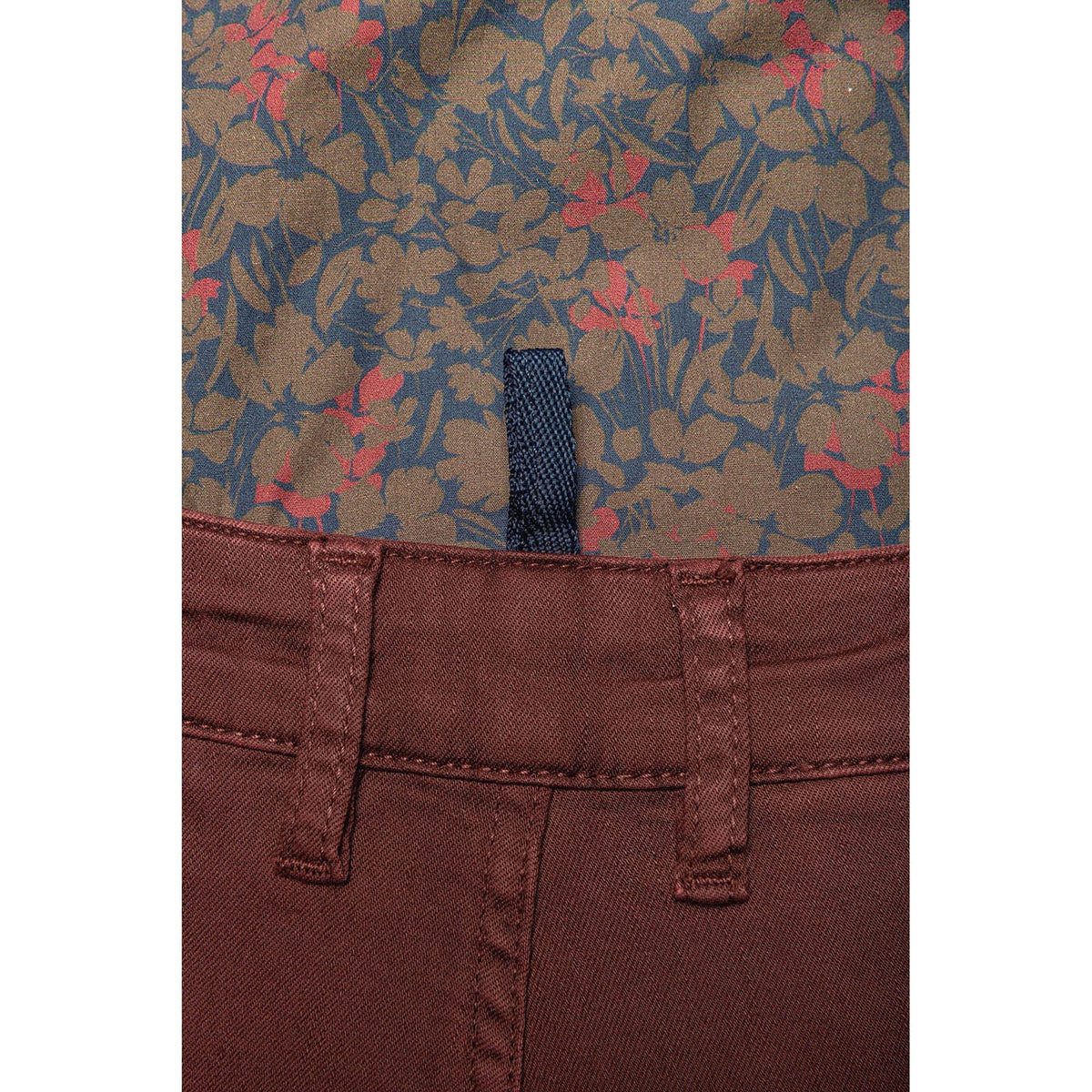 Chino 523 Corte amplio