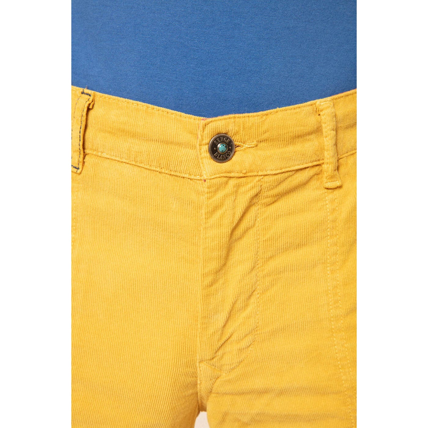 Bermudas de terciopelo paja