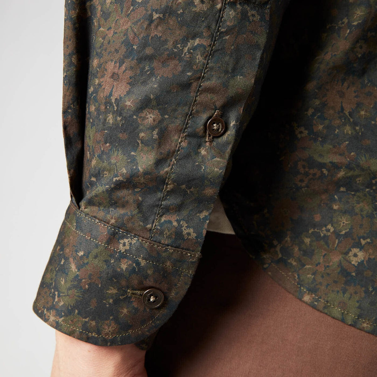 Camisa de manga larga con  estampado floral fantasía