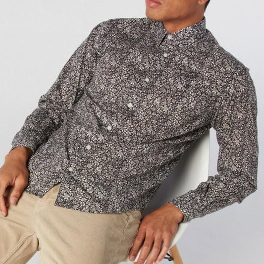 Camisa de hombre estampada con flores y corte ajustado