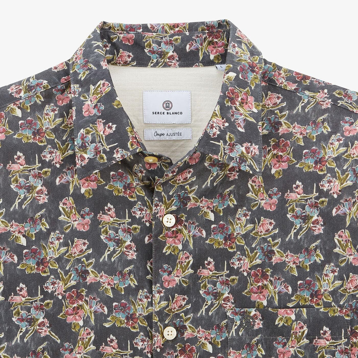 Camisa verde oliva de manga larga con estampado floral