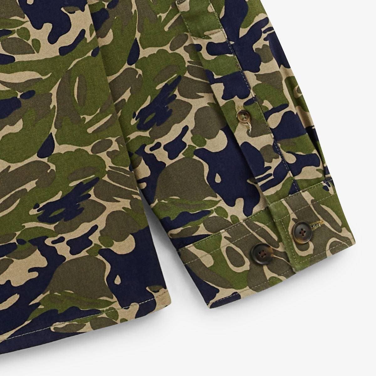 Camisa de manga larga de algodón con estampado de camuflaje y dos bolsillos en el pecho Clovis Hombre SERGE BLANCO