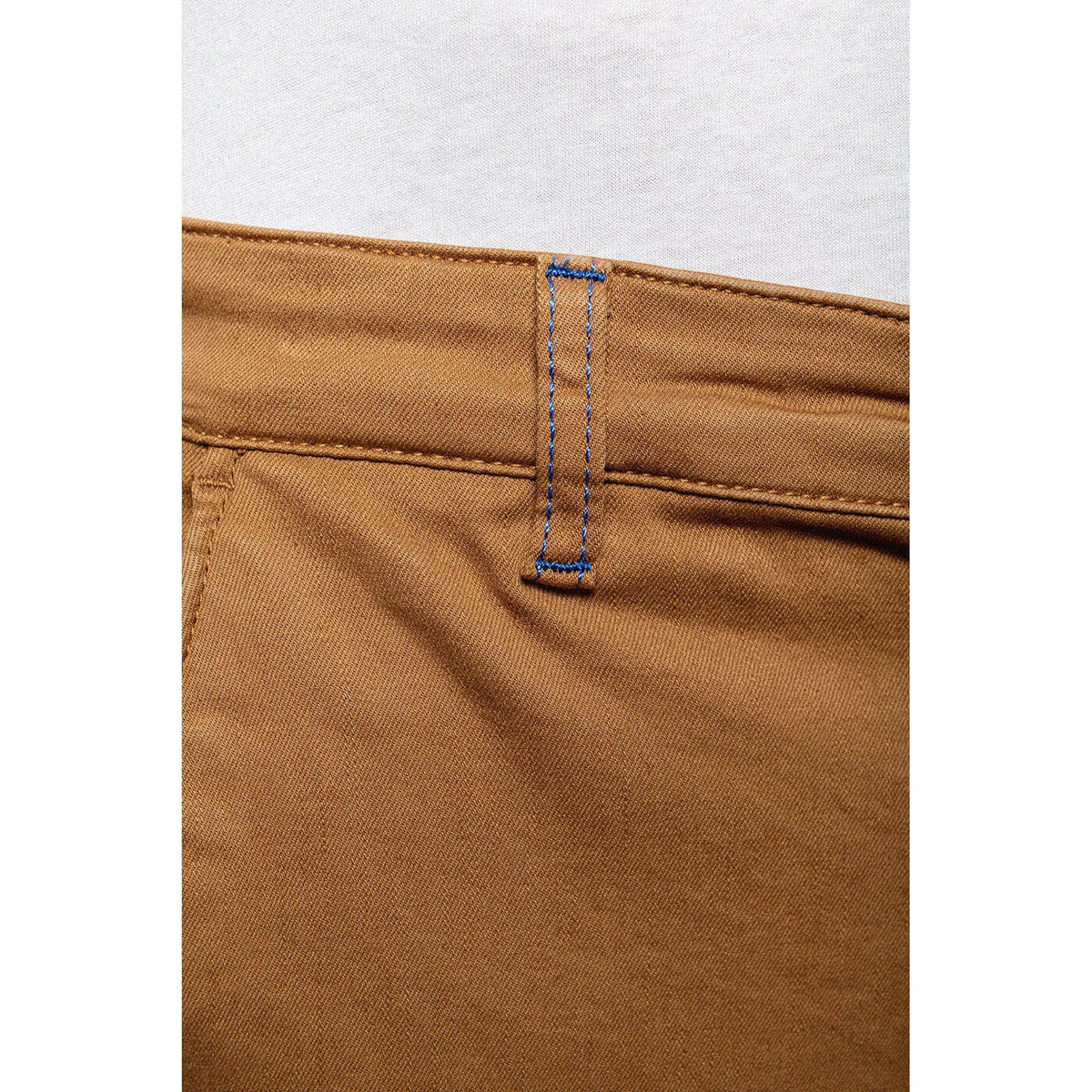 Chino 523 Feistiú Mór